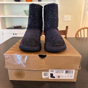 Ugg K Classic Short Constellation Boots. Size 4 Big Kids